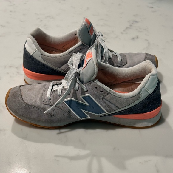 New Balance Sneakers - 696 - Picture 4 of 9